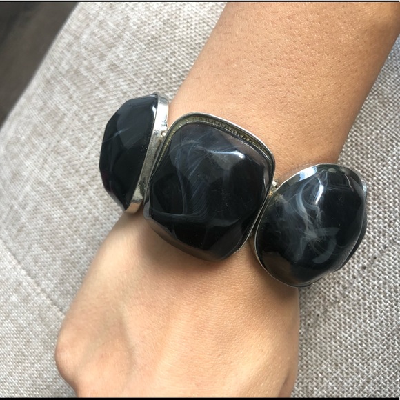 Large Stone Statement Bracelet - Picture 4 of 4